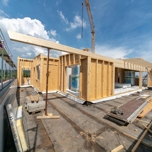 Wohnung auf Hallendach