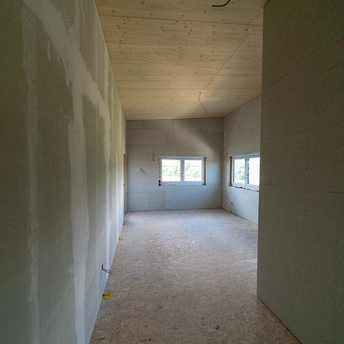 Wohnung auf Hallendach